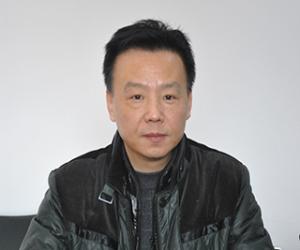 公司2013年優(yōu)秀員工獲獎(jiǎng)感言---營銷中心商務(wù)線總監(jiān)柯文瀚.jpg