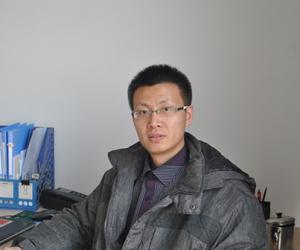公司2013年優(yōu)秀員工獲獎(jiǎng)感言---營銷中心人事行政部經(jīng)理徐琨.jpg
